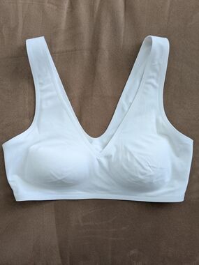 Victoria's Secret Smooth V-Neck Bralette - White